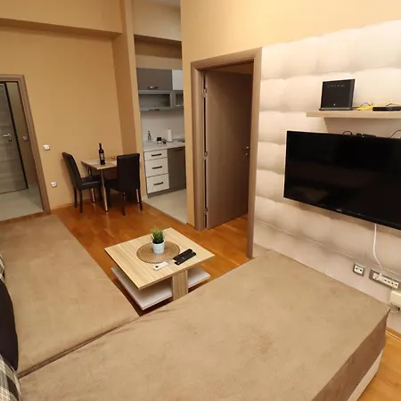 Luxury - With Balcony 12 And 12a Apartment Skopje