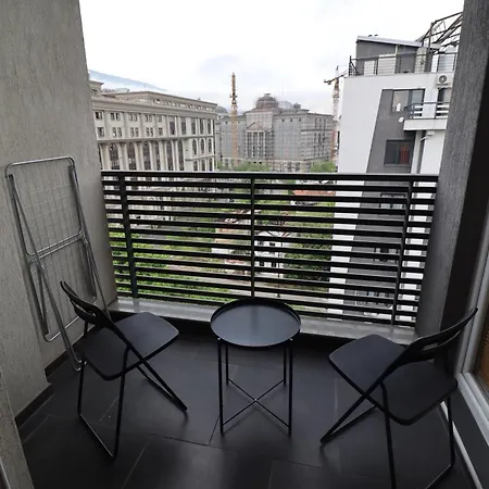 Luxury - With Balcony 12 And 12a