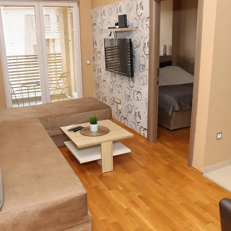 Apartment Luxury - With Balcony 12 And 12a Skopje