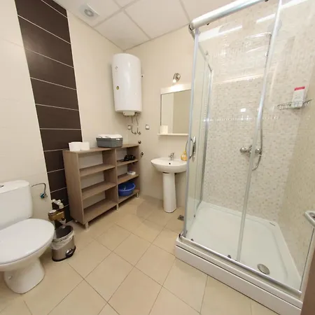 Luxury - With Balcony 12 And 12a