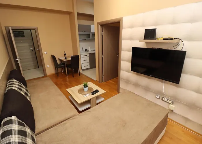 Luxury - With Balcony 12 And 12a Apartment Skopje