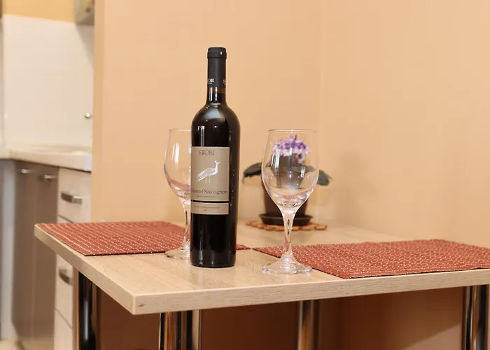 Luxury - With Balcony 12 And 12a * סקופיה