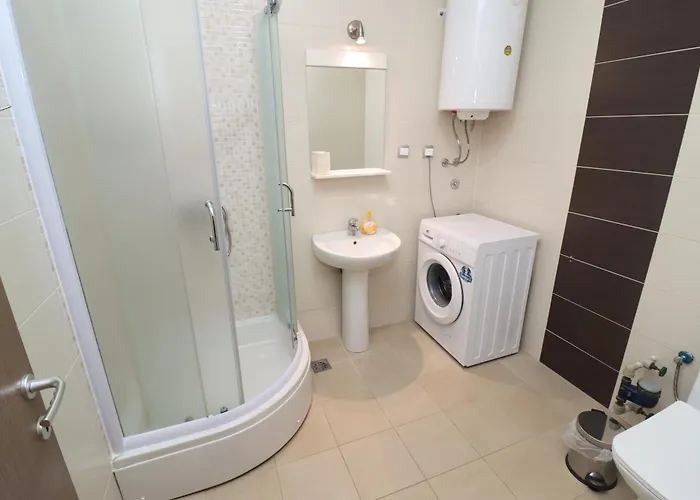 Apartment Luxury - With Balcony 12 And 12a