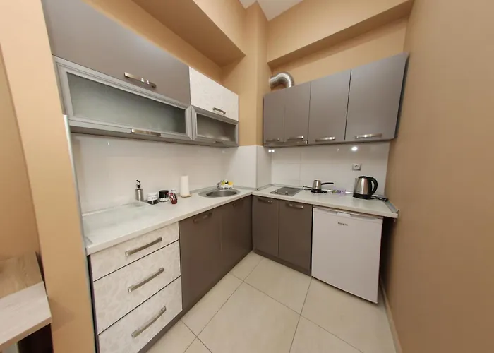 דירה Luxury - With Balcony 12 And 12a